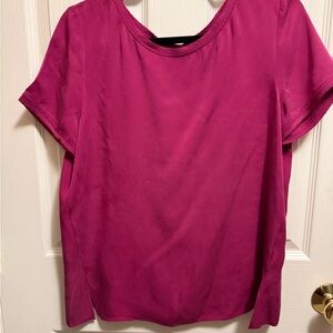 Theory Short-Sleeve Silk Scoop Neck Top in Fuchsia